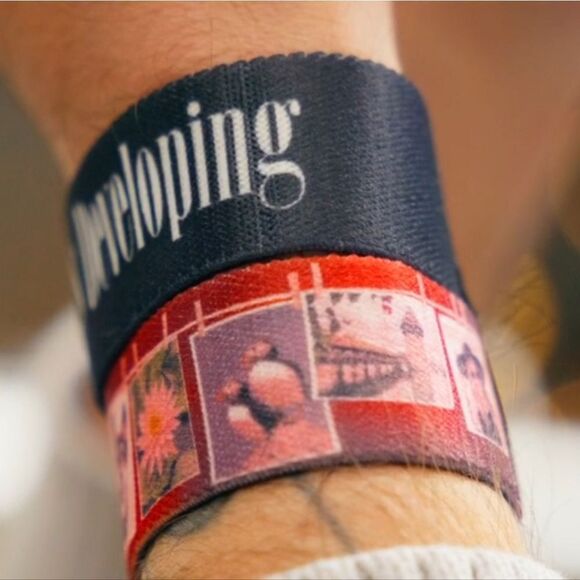 ZOX "ALWAYS DEVELOPING" #475/1000 Turtle Cat Dog SOLD OUT Collectible Wristband - Picture 14 of 16